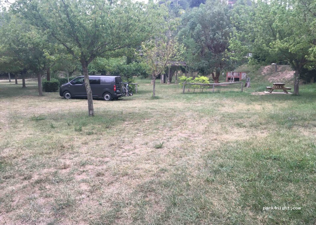 (66400) Reynes - 1 Le Village — foto 3