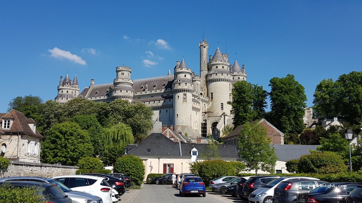 (60350) Pierrefonds - 37 Rue Soeur Aurélie — foto