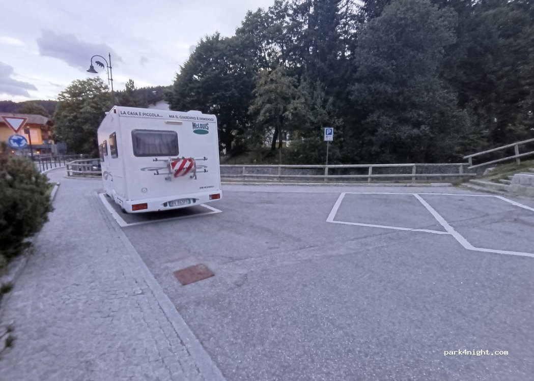 (38086) Madonna di Campiglio - 2 Via Monte Spinale — foto