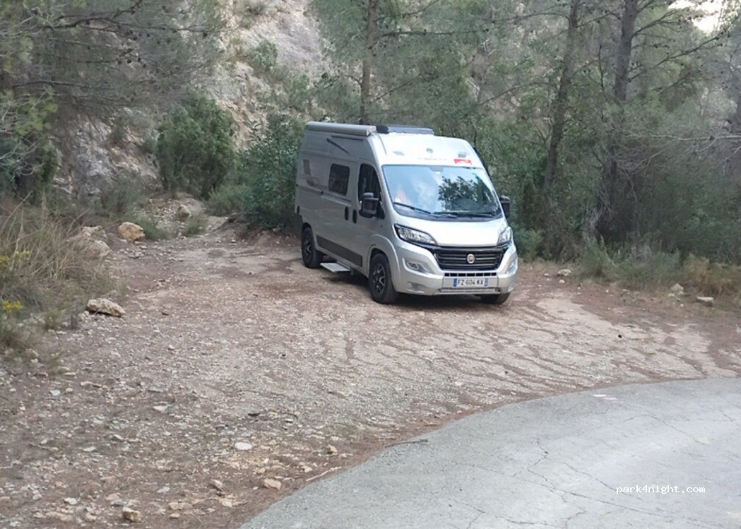(12448) Montanejos - Unnamed Road — foto