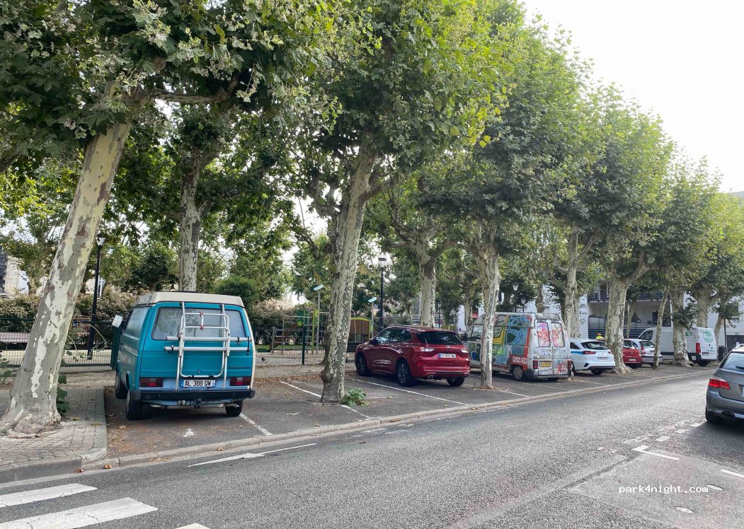 (33800) Bordeaux - 6-7 Place Simiot — foto 3