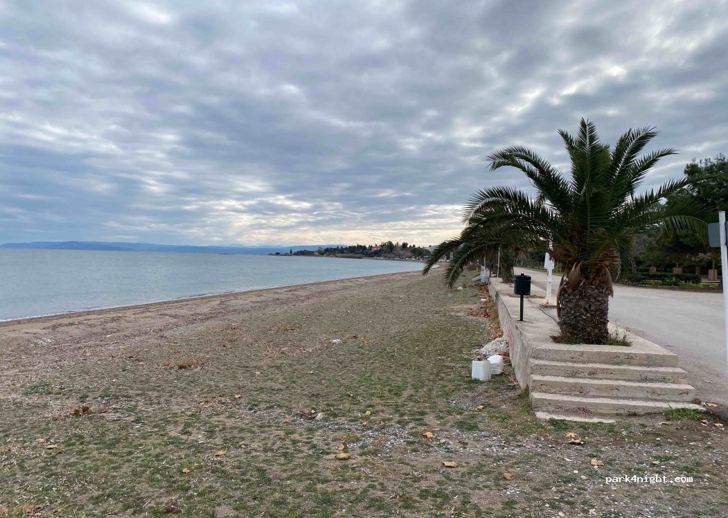 (352 00) Dafnousia - Unnamed Road — foto 2