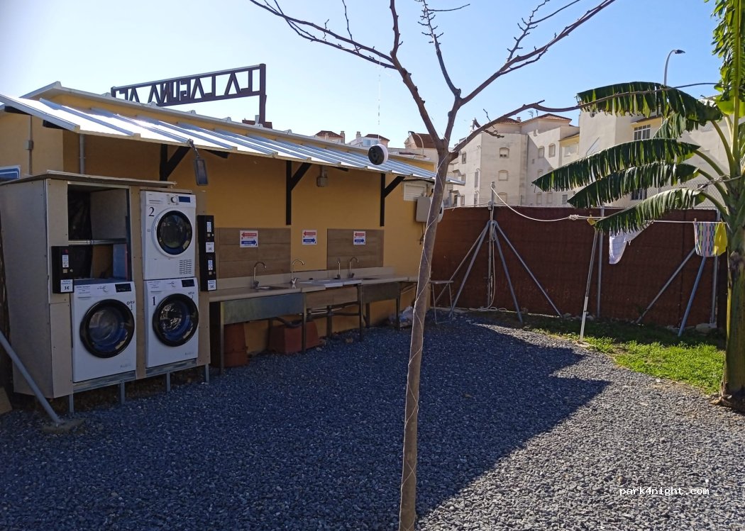 Area Autocaravanas La Laguna — foto 3