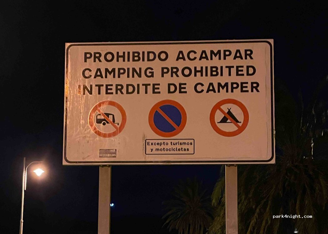 (29017) Málaga - 106 Paseo Marítimo el Pedregal — foto 2