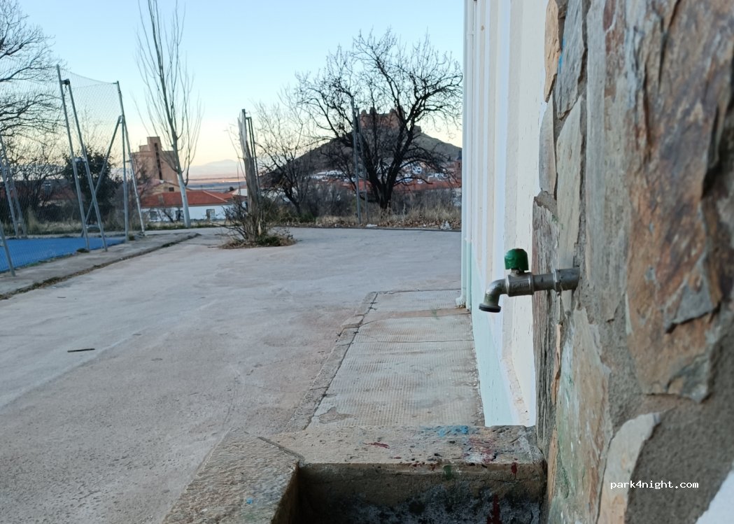 (18512) La Calahorra - 17A Calle las Viñas — foto