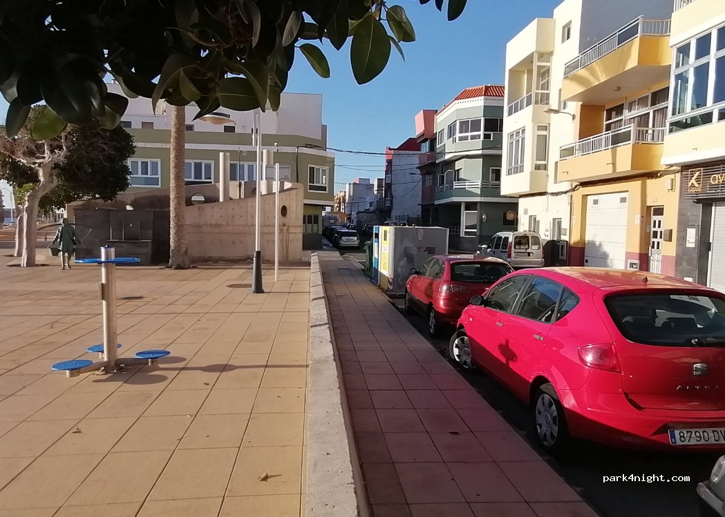 (35118) Arinaga - 60 Avenida los Pescadores — foto 2