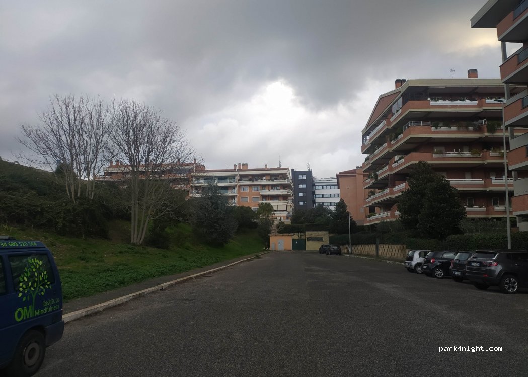 (00165) Roma - 49 Via Pietro de Francisci — foto 2