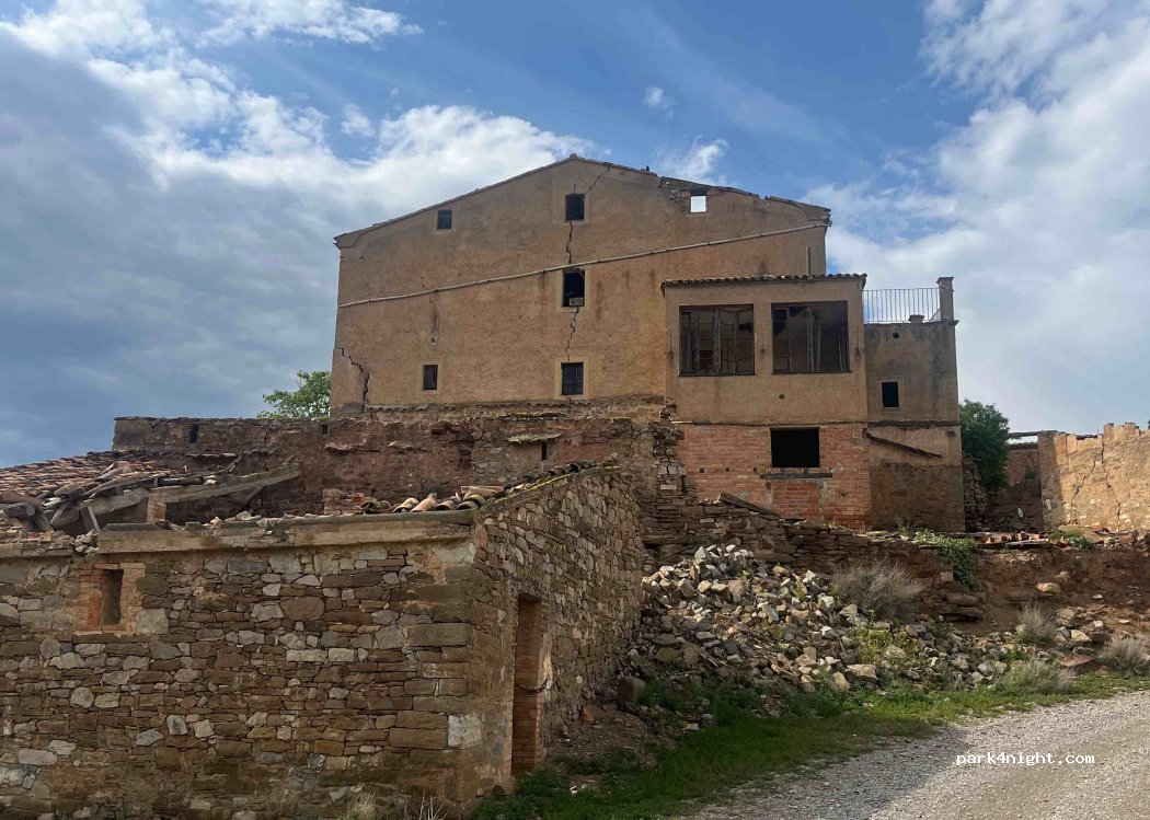 (25351) La Figuerosa - Unnamed Road — foto 2