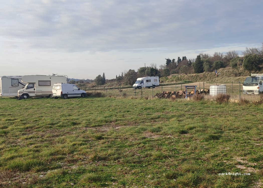 (30390) Théziers - Chemin de Domazan — foto 2