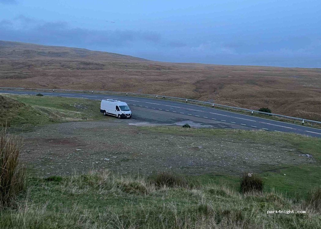(SA18 1AH) Ammanford - A4069 — foto 3