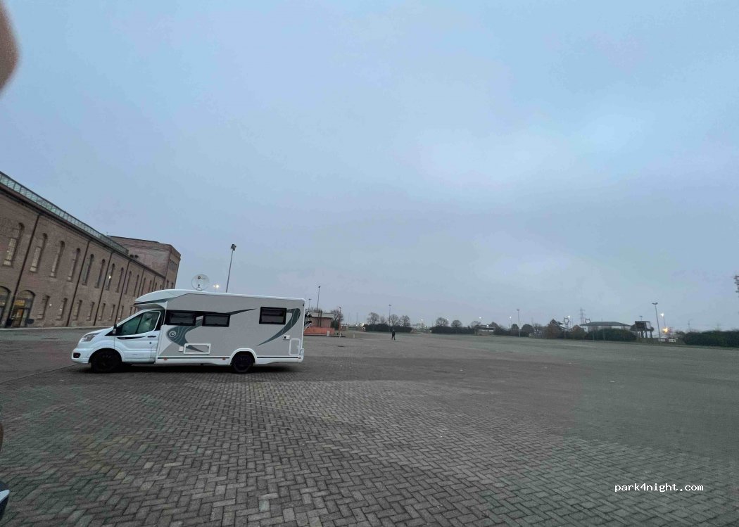 (45100) Rovigo - 45 Viale Porta Adige — foto