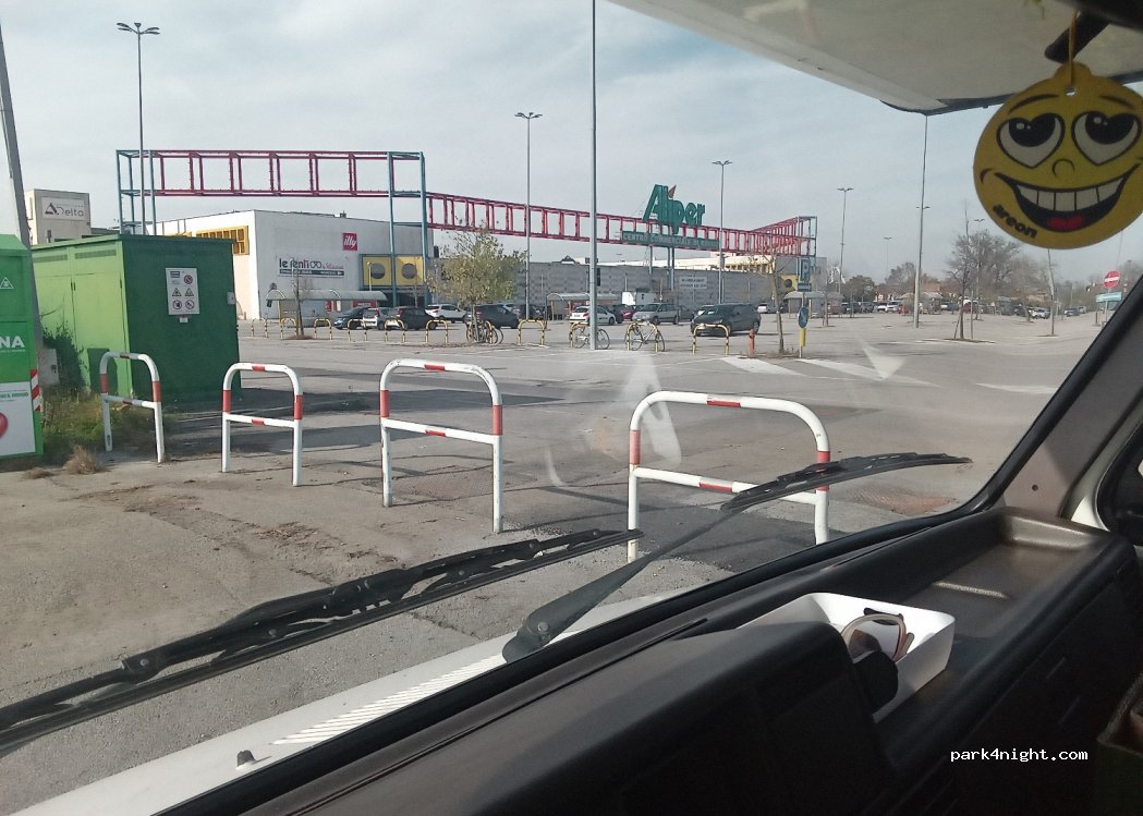 (45100) Rovigo - 45 Viale Porta Adige — foto 4