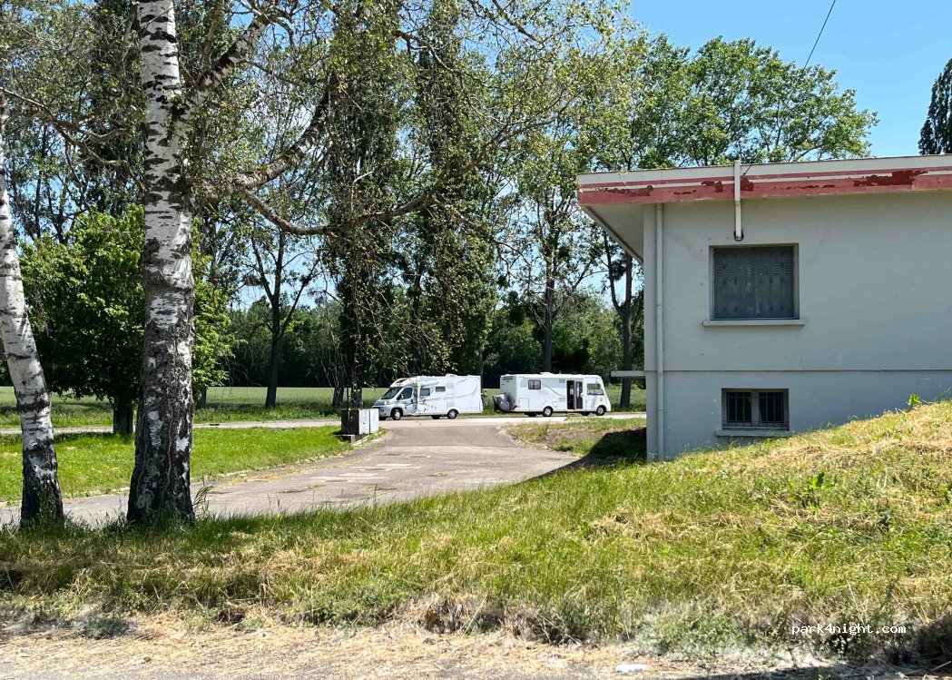 (71270) Clux-Villeneuve - 9 Route nationale — foto 2