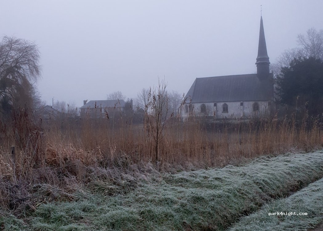 (27370) Les Monts du Roumois - Rue de l'Église — foto