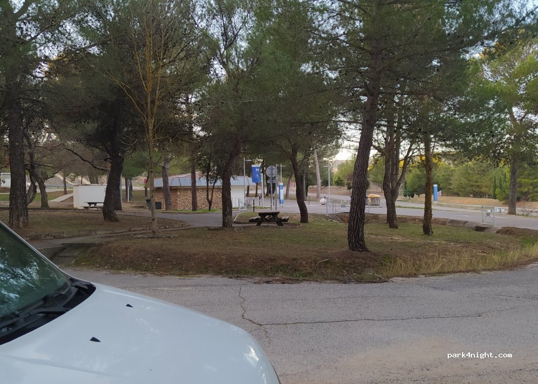 (13650) Meyrargues - Aire de repos de Meyrargues — foto