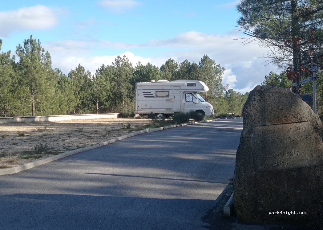 (5450) Tresminas - Unnamed Road — foto
