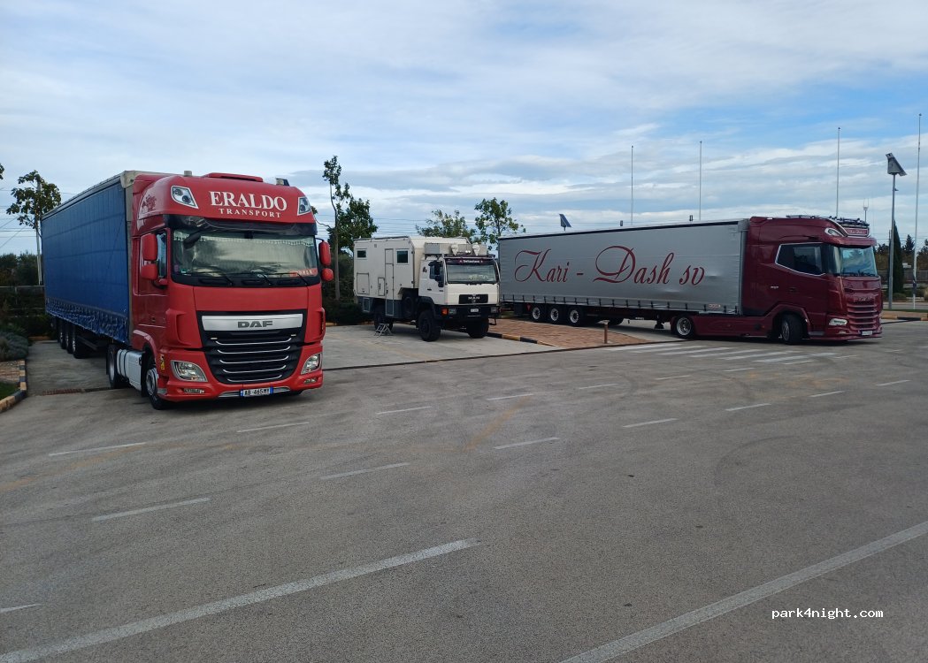 (70056) Molfetta - Via dei Portuali — foto 5