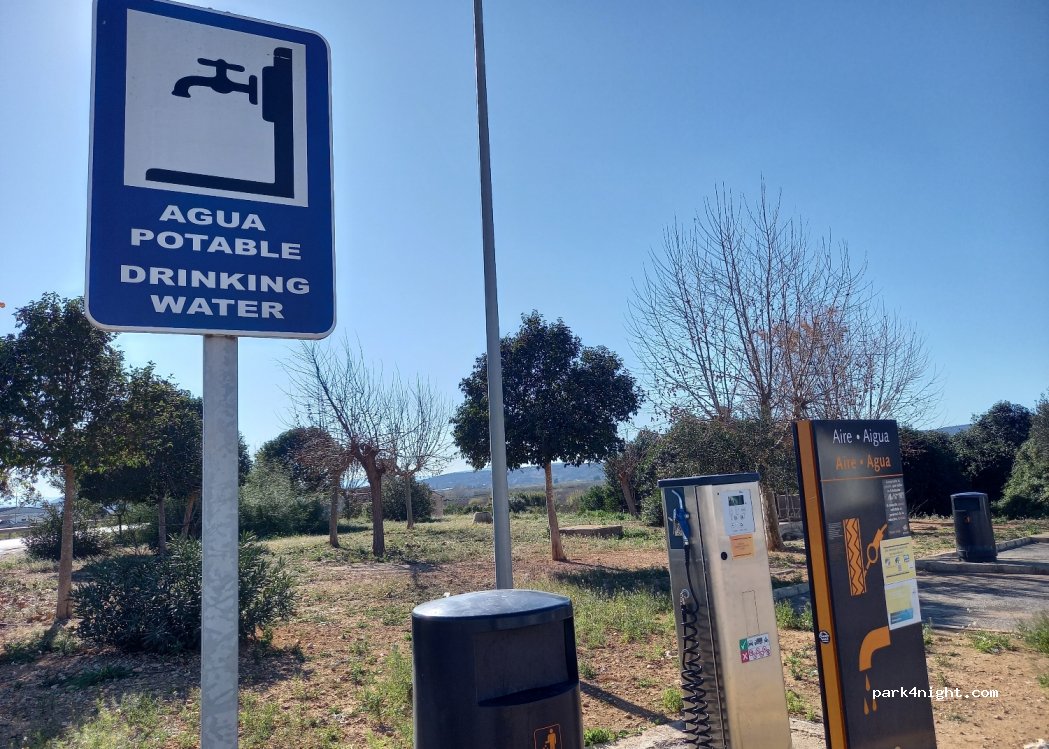(46292) Massalavés - Plaça Numero 9, 18 — foto