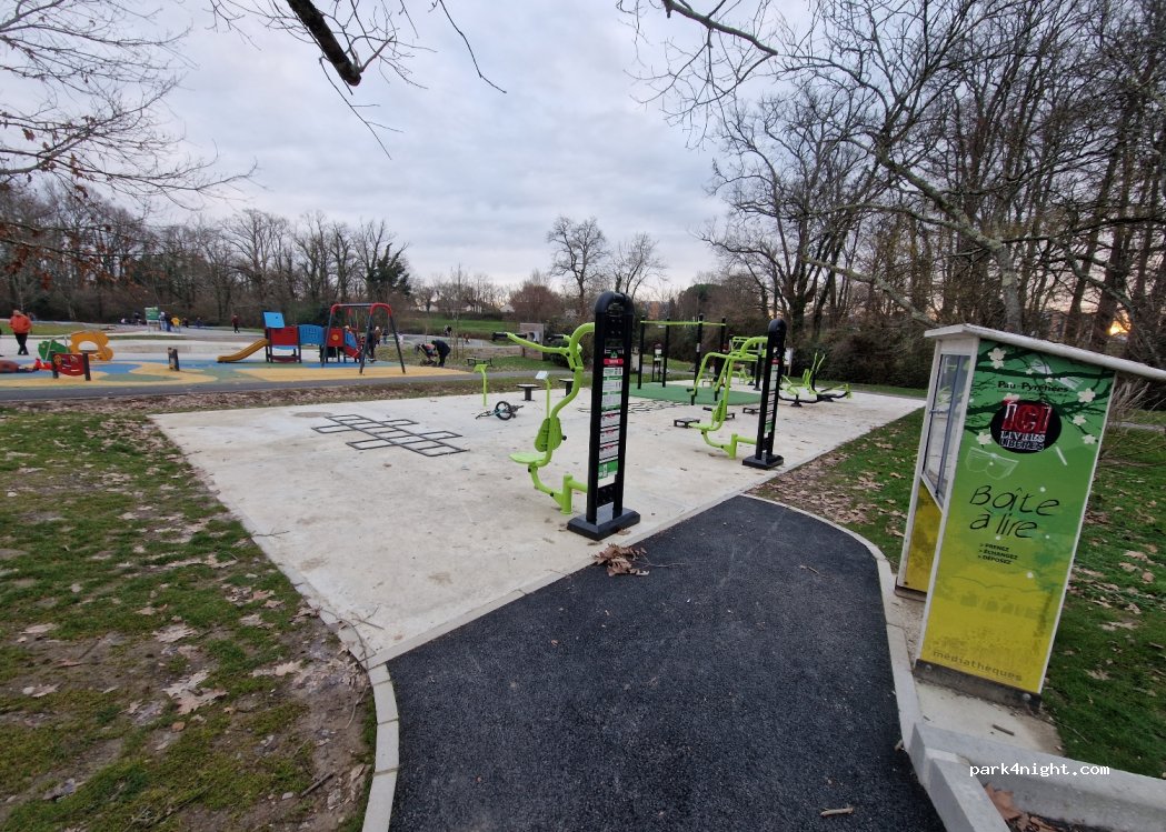 (64140) Lons - 1 Mail de Coubertin — foto 4