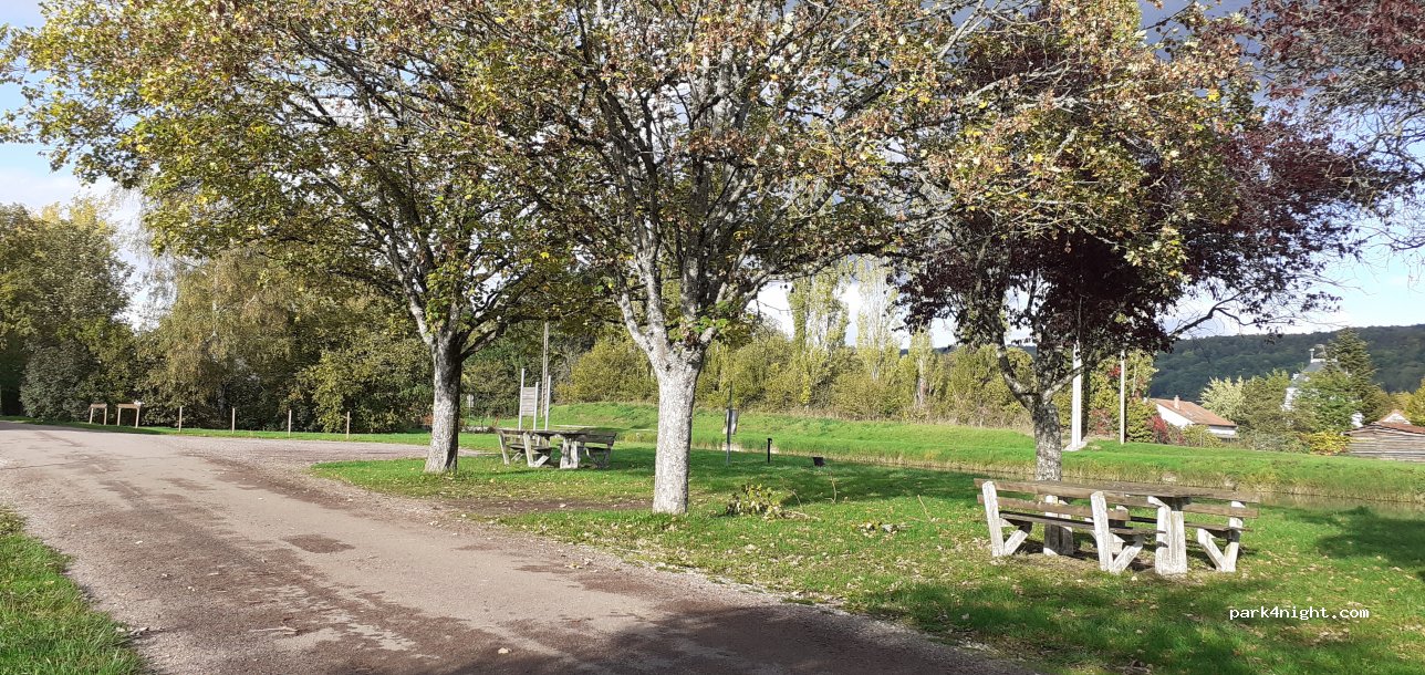(21150) Marigny-le-Cahouët - Chemin des Écluses — foto