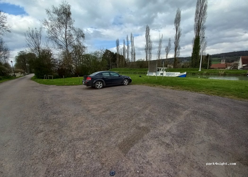 (21150) Marigny-le-Cahouët - Chemin des Écluses — foto 4