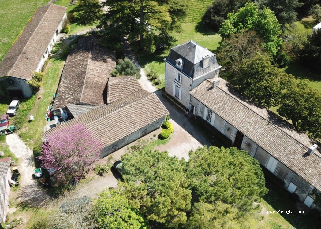 Aire du Château Cassagne Haut-Canon — foto 2