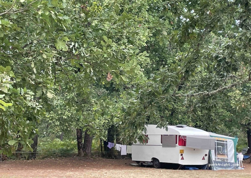 Les Prés du Pas du Mas & Maisonneuve. Camping. Aires naturelles — foto 3