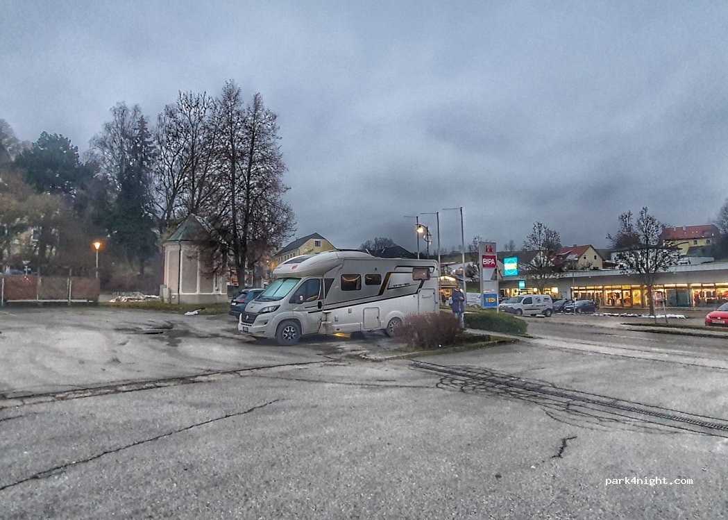 (3350) Haag - 30 Linzer Straße — foto