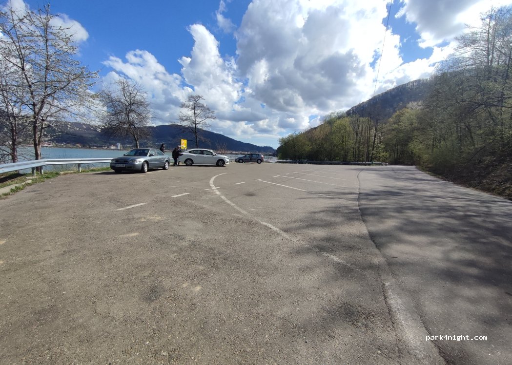 (617511) Piatra Neamț - Strada Bâtca Doamnei — foto 3