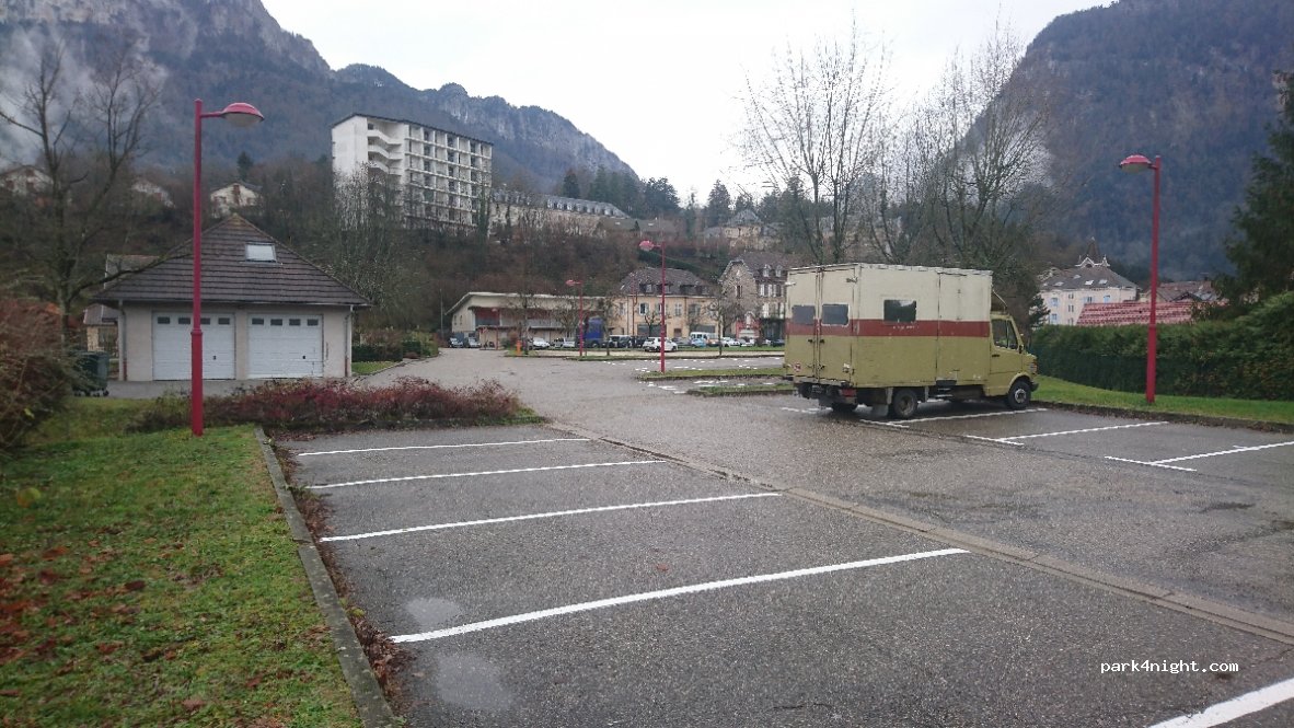(38380) Saint-Laurent-du-Pont - Place du 10E Regroupement — foto