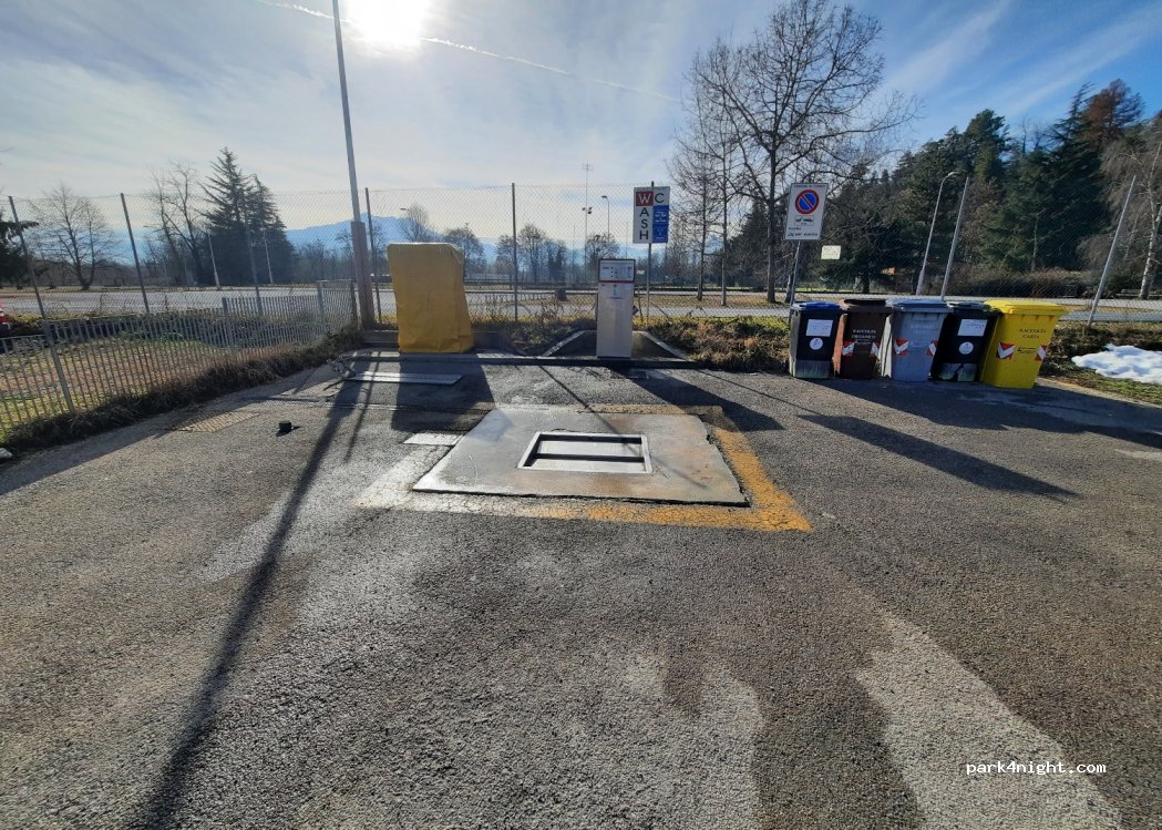 Area camper Parco fluviale — foto 3