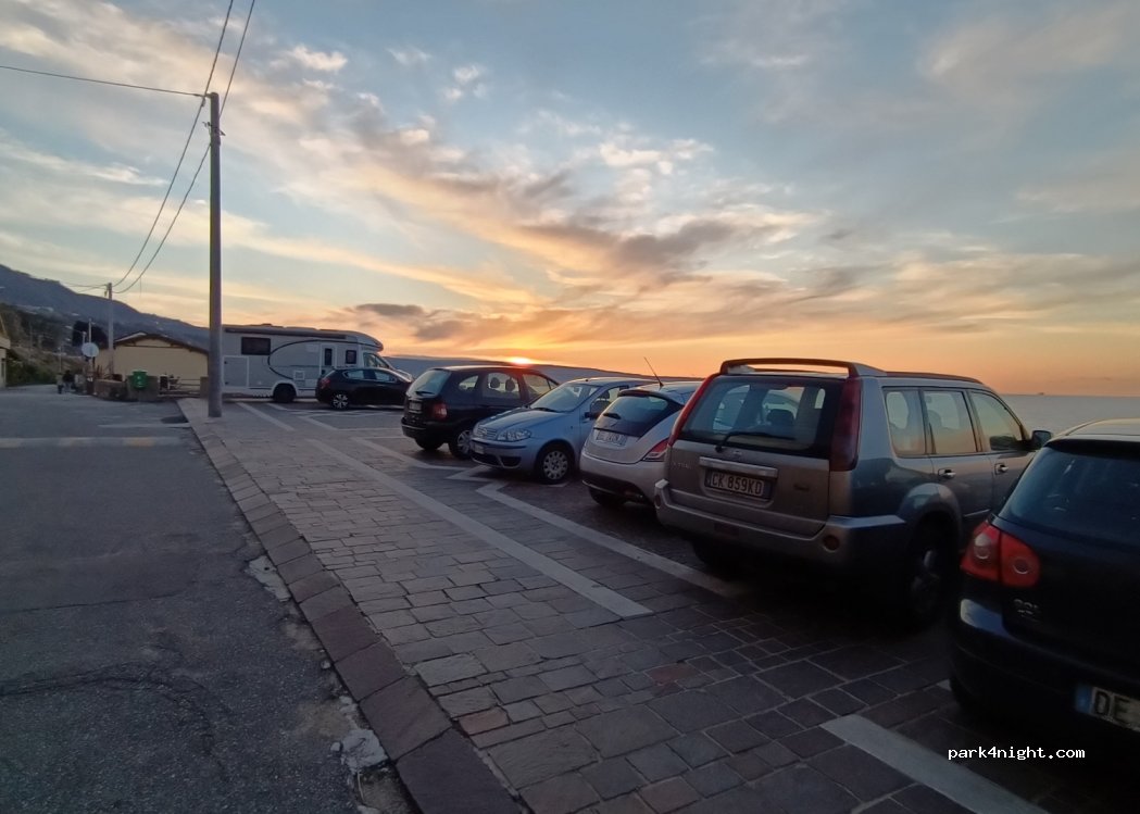 (89812) Pizzo - 314 Via Alcide De Gasperi — foto 2