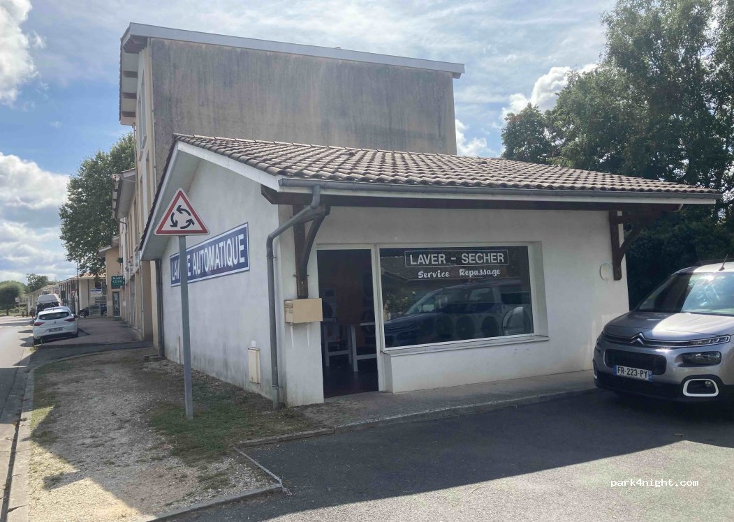 (33770) Salles - 15 Rue de la Croix Blanche — foto 4