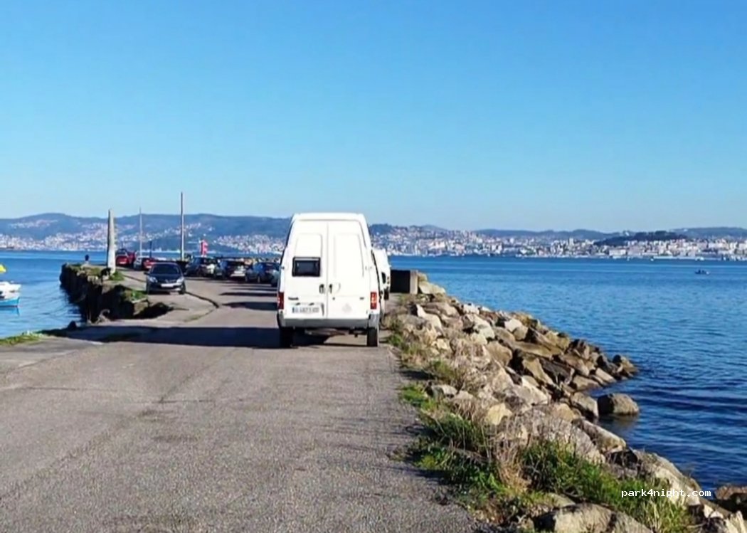(36949) Cangas - Rúa Arrecife — foto