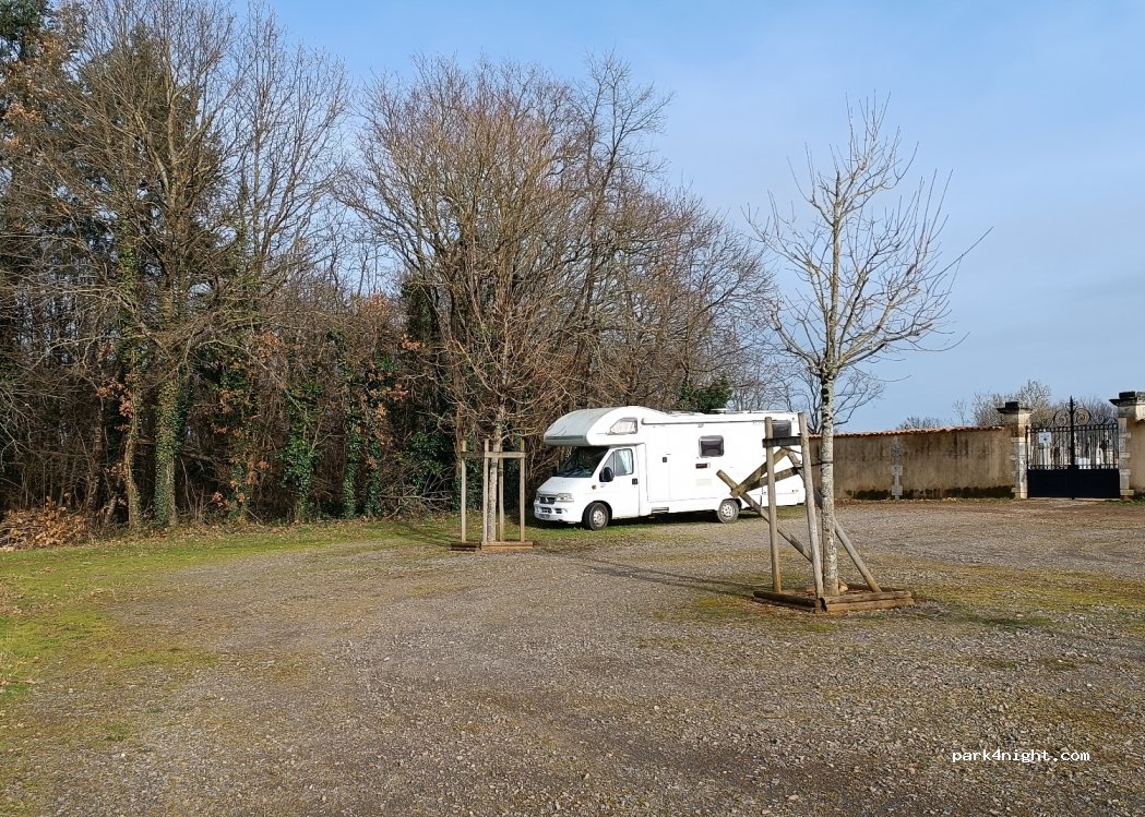 (16310) Vitrac-Saint-Vincent - 15 D173 — foto