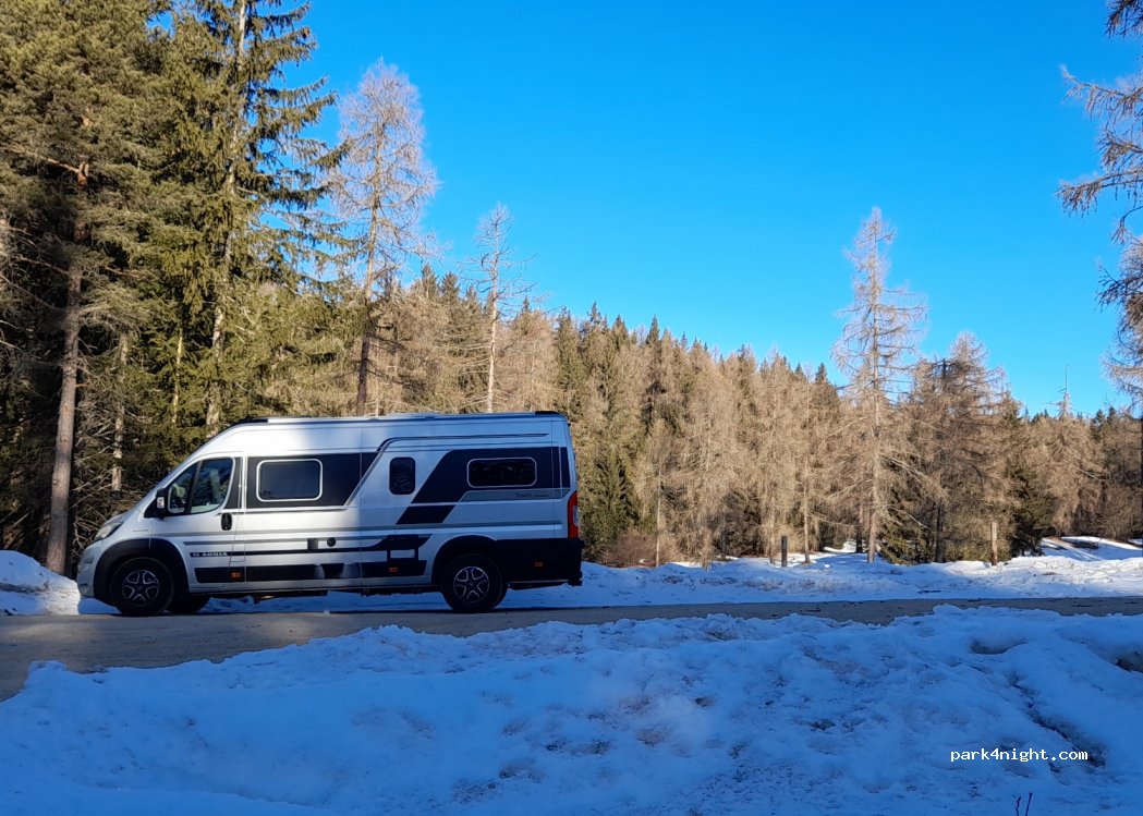(39010) Senale-san felice - Unnamed Road — foto