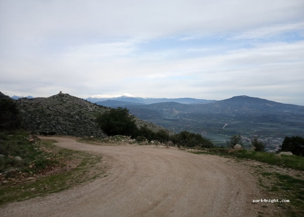 (200 08) Tenea - Unnamed Road — foto