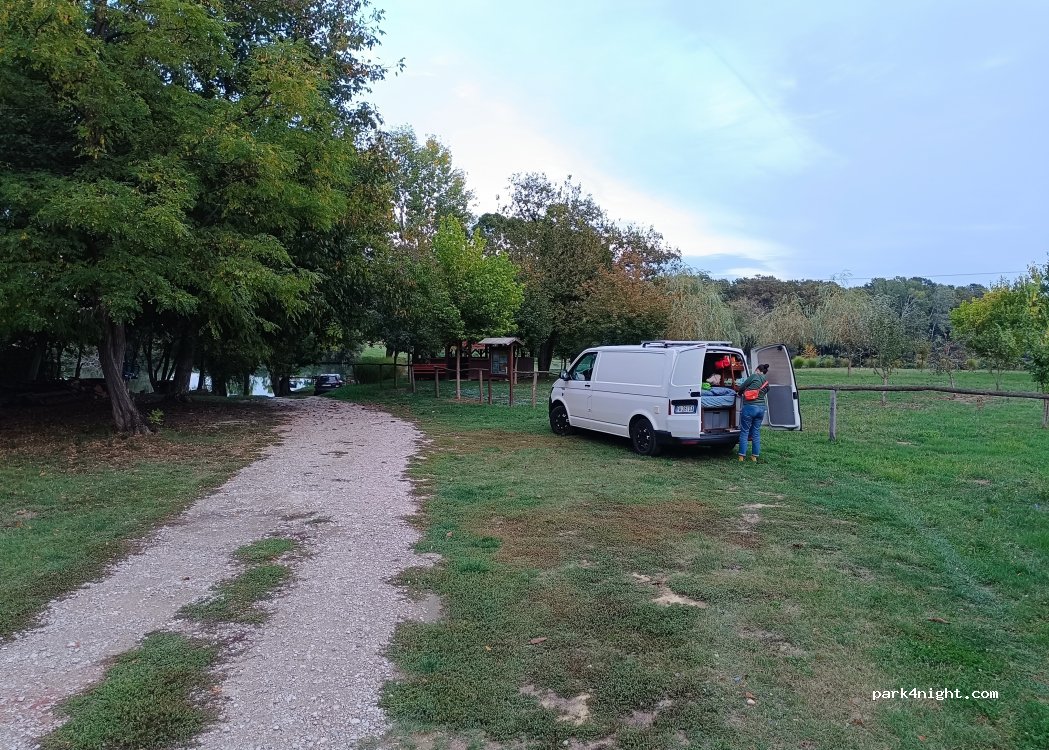 (32246) Lipovac - Unnamed Road — foto 5