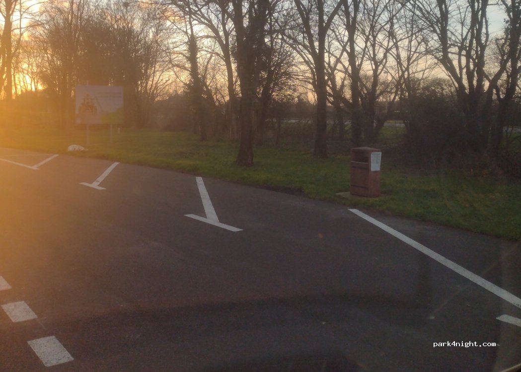 (17220) Sainte-Soulle - 17 Route de Paris — foto