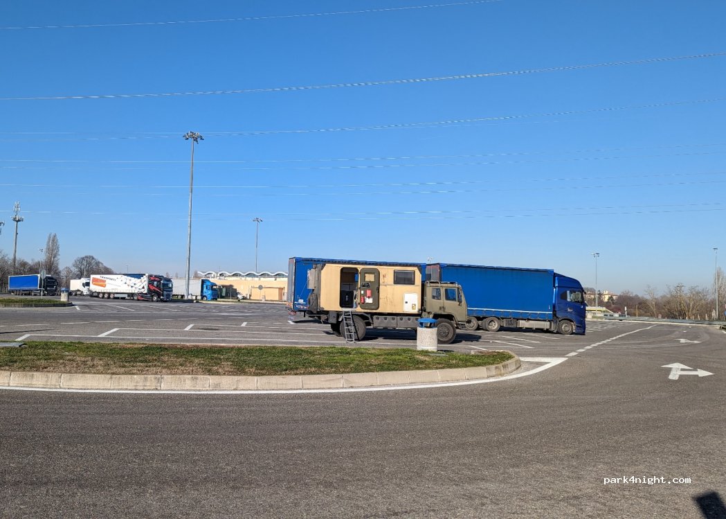 (26867) Somaglia - 1 Via Autostrada del Sole — foto