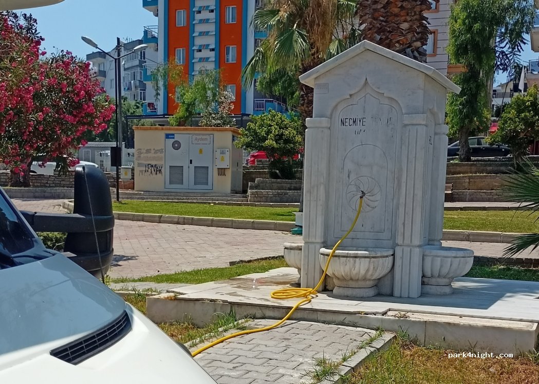 (09400) Kuşadası - Şevket Ühelge Parkı İçi Yolu — foto 4