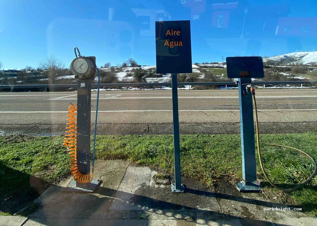 (09569) Bercedo - 106 Carretera Santander — foto