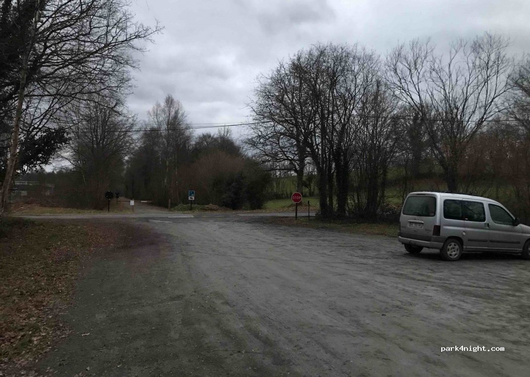 (61700) Saint-Bômer-les-Forges - D56 — foto 2