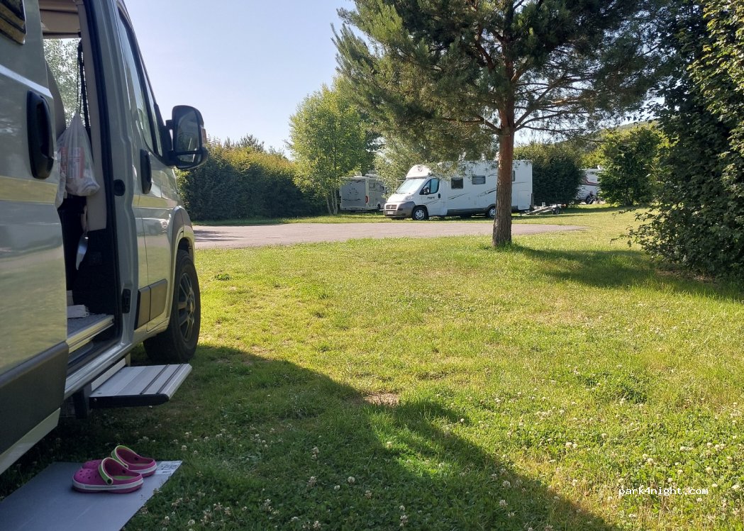 Aire de camping-cars de la Base de Virlay | Saint-Amand-Montrond — foto 2