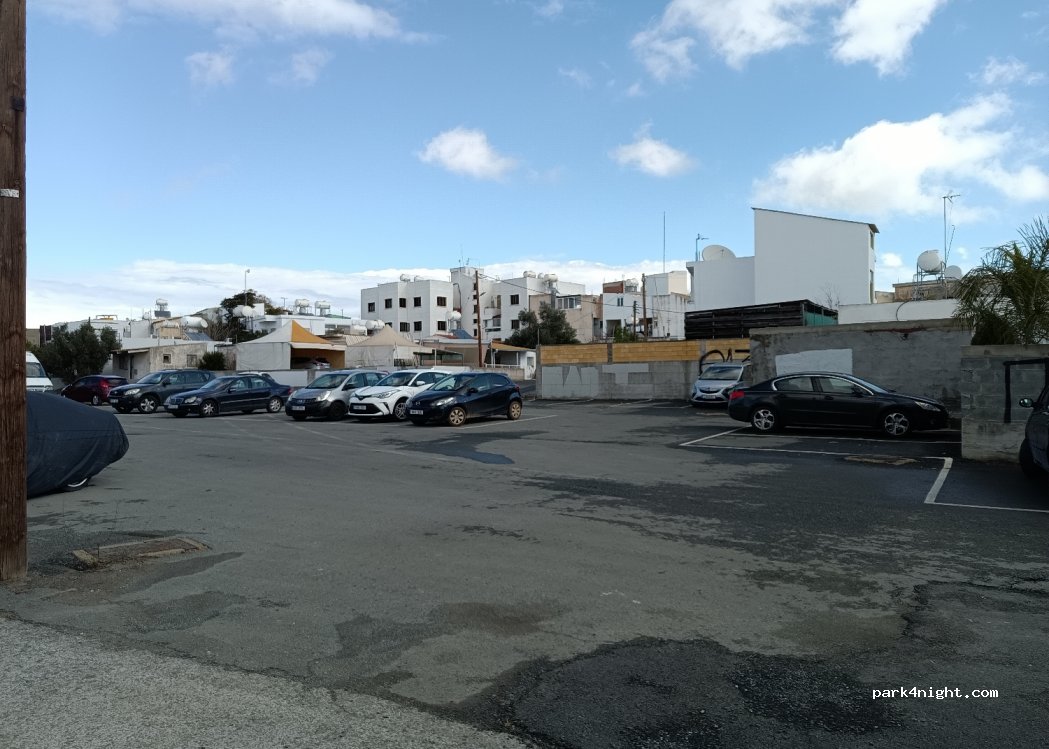 (5292) Paralimni - Αρχιεπισκόπου Μακαρίου ΄Γ — foto 2