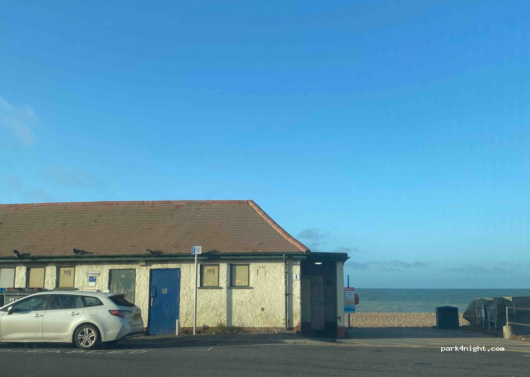 (BN25 1JJ) Seaford - 34 Esplanade — foto 2