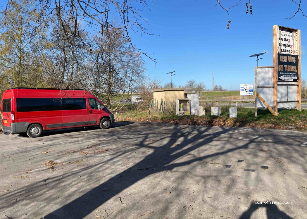 (62100) Calais - 241 Rue Camélinat — foto