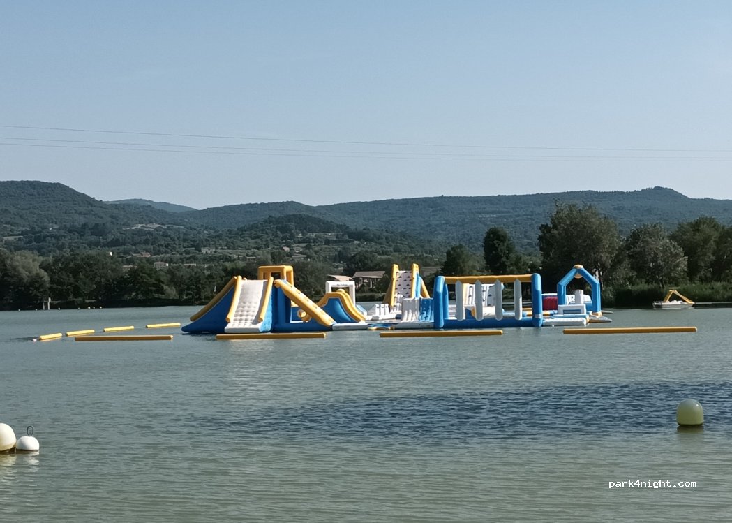 Aire de camping-cars Apt — foto 4