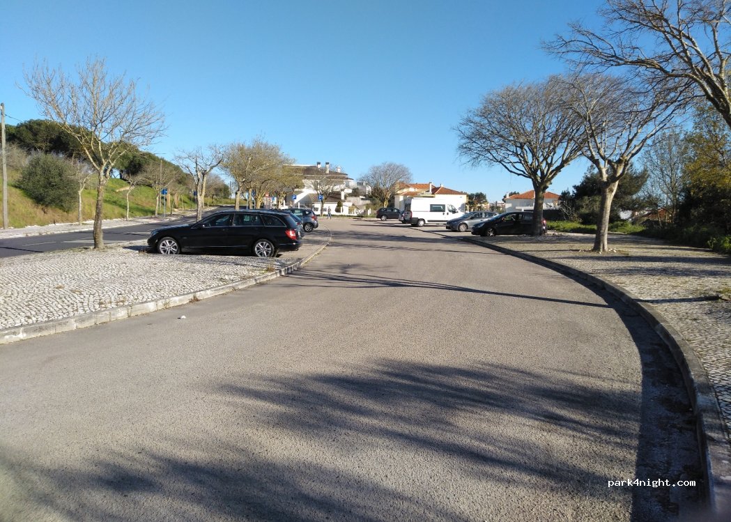 (2790) Carnaxide - 3 Rua da Mina Grande — foto 2