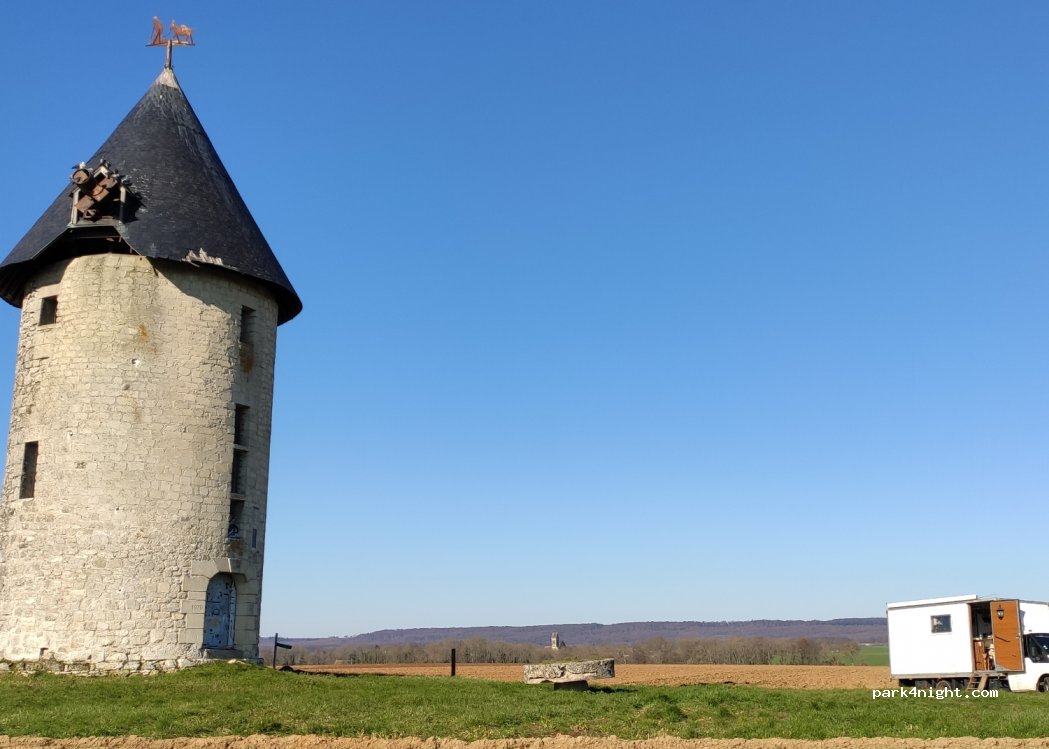 (02600) Largny-sur-Automne - 1364 N2 — foto
